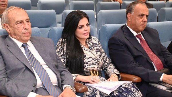 زينب بشير عضو مجلس النواب  خلال الاجتماع