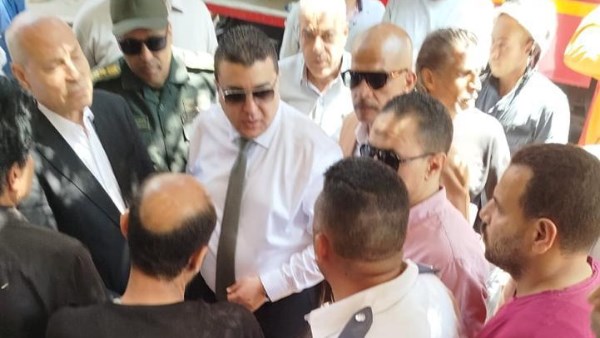النائب شادي الكومي عضو مجلس النواب خلال التواجد فى موقع الحادث