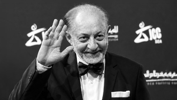  عبد العزيز مخيون