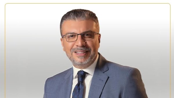  الإعلامي عمرو الليثي