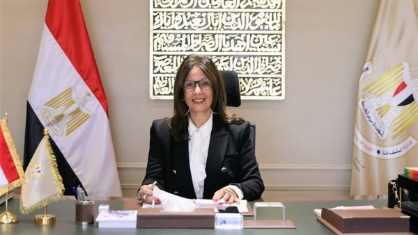 الدكتورة جيهان زكي، وزيرة الثقافة،
