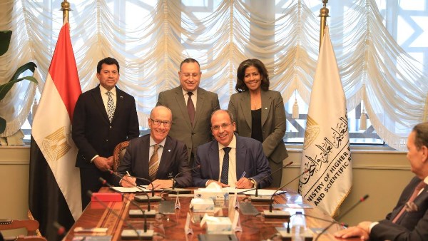 وزير التعليم العالي يشهد توقيع أول ماجستير للإدارة الرياضية مع الاتحاد الدولي للرياضة الجامعية