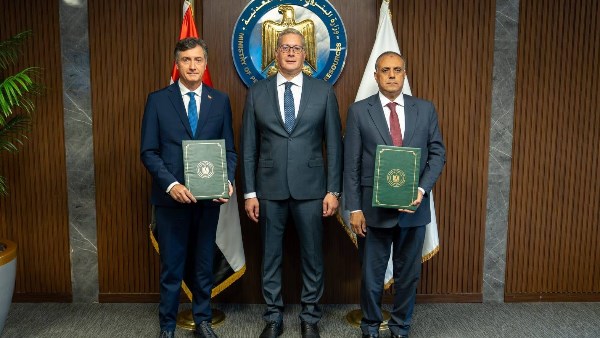 جانب من توقيع بروتوكولات تعاون