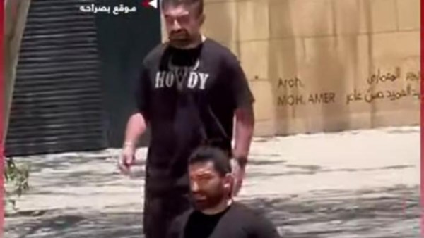 فادي وشادي خفاجة في جنازة سهام جلال 