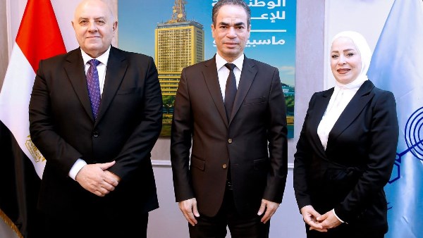 أحمد المسلماني مع عبدالرحمن بسيوني وفاطمة حسن 