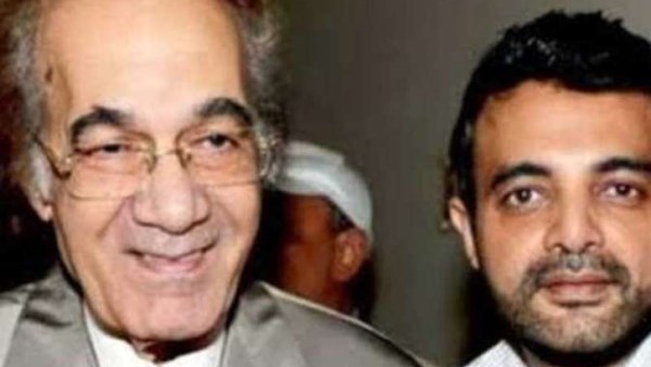 عمرو محمود ياسين ووالده الراحل 