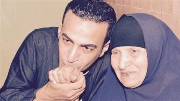 سمسم شهاب ووالدته الراحلة