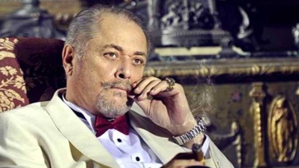 محمود عبدالعزيز 