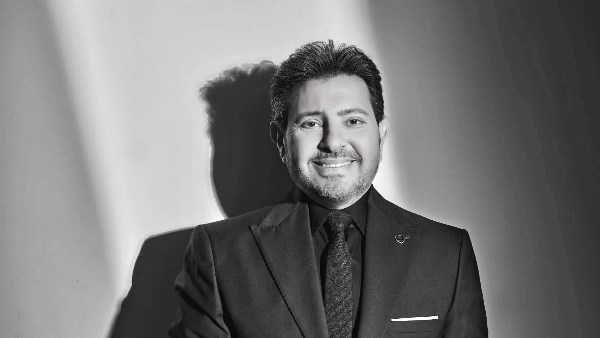  النجم الراحل هاني شاكر