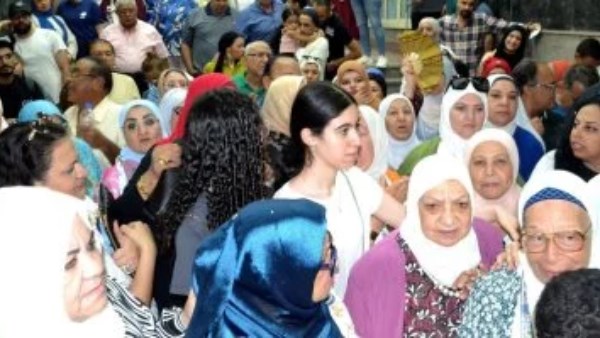 إقبال جماهيري متزايد على غرام في الكرنك