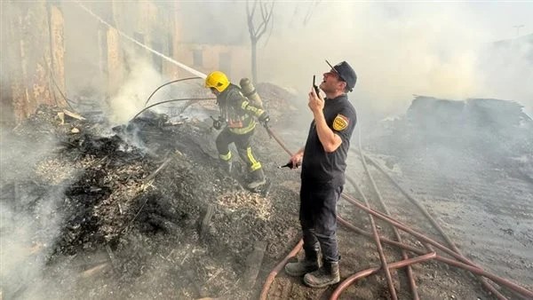  السيطرة على حريق مخزن أخشاب بمصر القديمة
