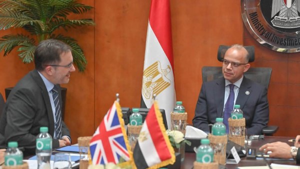 مصر وبريطانيا تبحثان تعزيز الشراكة الاقتصادية وزيادة الاستثمارات في قطاعات استراتيجية