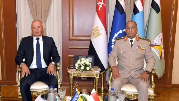 مصر والبوسنة والهرسك توقعان اتفاق تعاون دفاعي لتعزيز العلاقات العسكرية بين البلدين