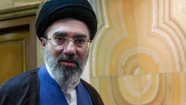 المرشد الأعلى الإيراني: النظام الصهيوني المتزعزع لم يتبق له سوى أيام معدودة 
