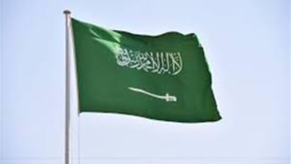 السعودية ترحب باتفاق إيران وأمريكا وتؤكد أهمية استعادة أمن الملاحة في مضيق هرمز