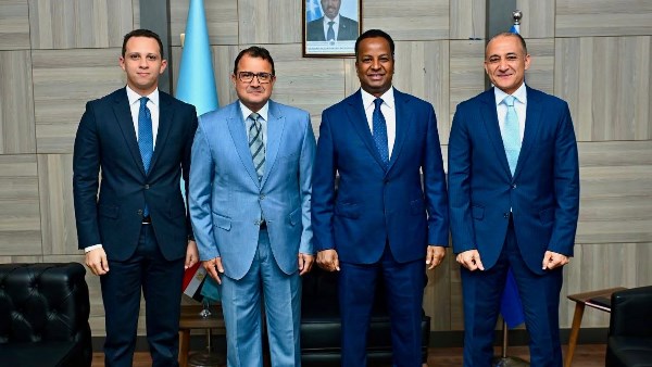 مصر تؤكد دعم وحدة الصومال وتعزيز التعاون الثنائي خلال زيارة مساعد وزير الخارجية لمقديشيو