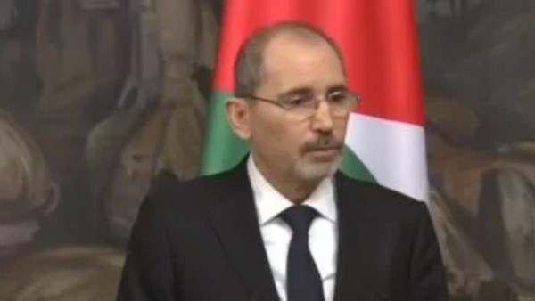 أيمن الصفدي يلتقي أحمد أبو الغيط في عمّان لبحث ملفات القمة العربية وتعيين نبيل فهمي أمينًا عامًا للجامعة العربية