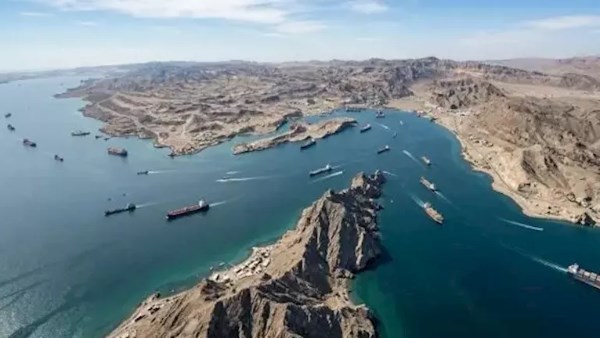 سفينتان كوريتان تعبران مضيق هرمز بعد الاتفاق الأمريكي الإيراني لأول مرة