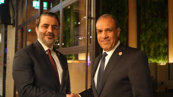 وزير الخارجية يبحث مع نظيره السوري تعزيز التعاون المشترك ويؤكد رفض الانتهاكات الإسرائيلية للسيادة السورية