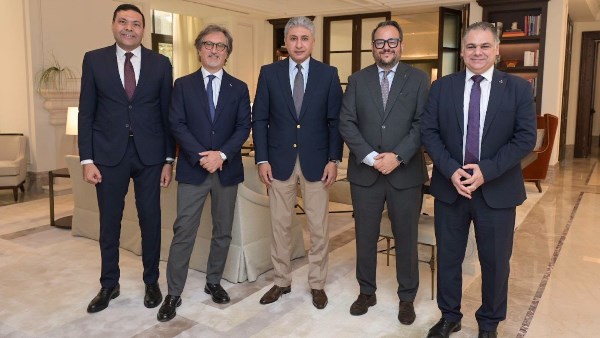 وزير السياحة والآثار يبحث في إيطاليا تعزيز التعاون وزيادة السياحة الوافدة إلى مصر من السوق الإيطالي