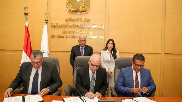 وزيرا الإسكان والكهرباء يشهدان توقيع مذكرة تفاهم لحوكمة ترشيد استهلاك الكهرباء بالمدن الجديدة