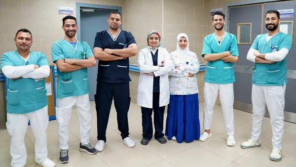 الفريق الطبي
