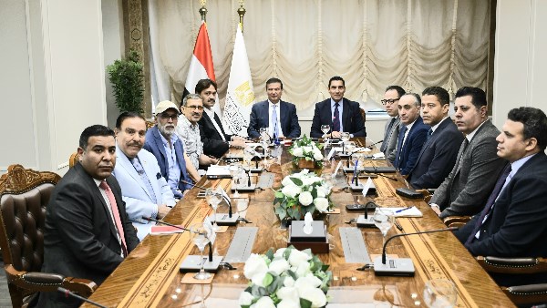 اللقاء