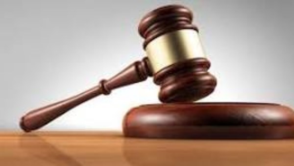 إحالة أوراق سيدتين متهمتين بقتل مسنة وسرقتها