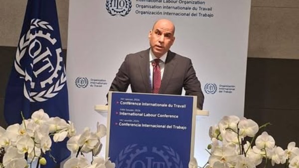 وزير العمل