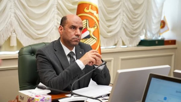وزير العمل