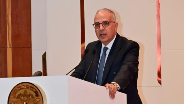 وزير الموارد المائية والري