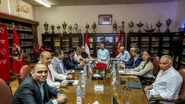 اجتماع الجمعية العمومية لشركة الأهلي لكرة القدم