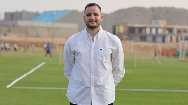 عبدالرحمن إسماعيل مدير تعاقدات الزمالك