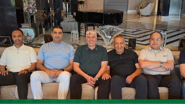 جلسة شوبير ونواب بورسعيد