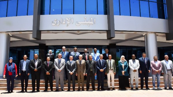 جامعة اسوان 