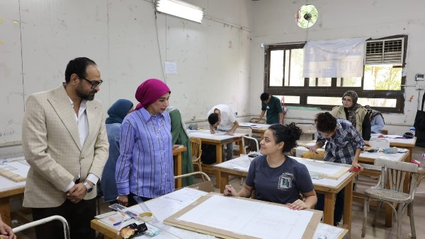 رئيس جامعة الأقصر