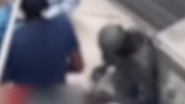 الأمن يضبط 3 أجانب يتعاطون الإستروكس فى البساتين