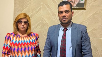 الفنانة وفاء مكي وأحمد حمد دفاعها