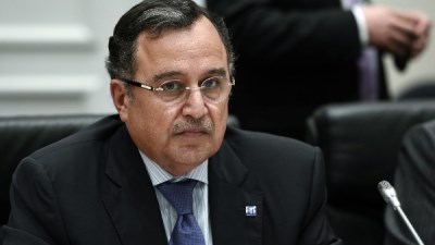 نبيل فهمي يتولى مهامه أمينًا عامًا لجامعة الدول العربية خلفًا لأحمد أبو الغيط