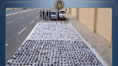 الداخلية تضبط 2 طن مخدرات بقيمة 125 مليون جنيه داخل مخزن سري بالسويس