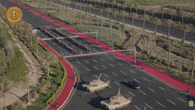 الرئيس السيسى يتفقد مقر القيادة الاستراتيجية بالعاصمة الجديدة