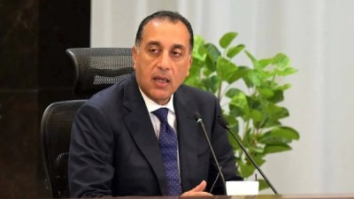 "الحكومة تتحرك لتقليل أعباء الاستيراد وزيادة السلع الأساسية"