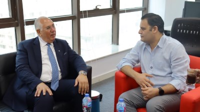 جانب من زيارة السيد القصير لـ موقع  بصراحة
