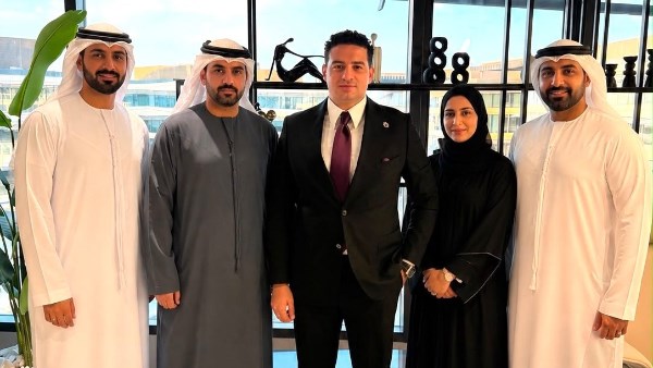 رجل الأعمال مصطفى طلحة