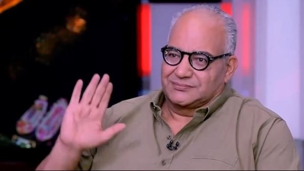 الفنان بيومي فؤاد 