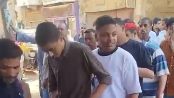 طلاب الثانوية العامة يؤدون الكيمياء والجغرافيا في الفيوم