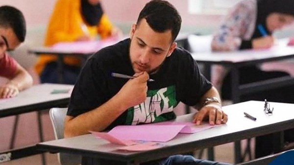 انطلاق امتحاني الكيمياء والجغرافيا بالفيوم وسط انتظام اللجان
