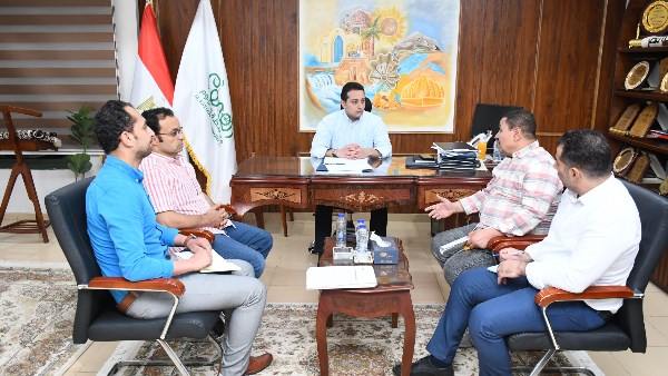 نائب محافظ الفيوم يتابع تنفيذ مشروعات الكهرباء والصرف الصحي