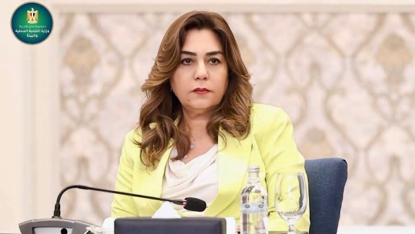 منال عوض 