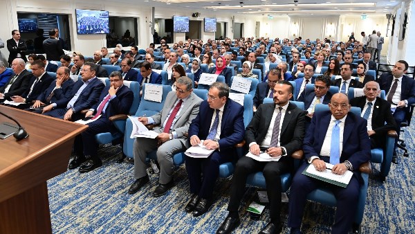 النائب محمد الجارحى خلال مناقشات مشروع قانون جهاز مستقبل مصو 
